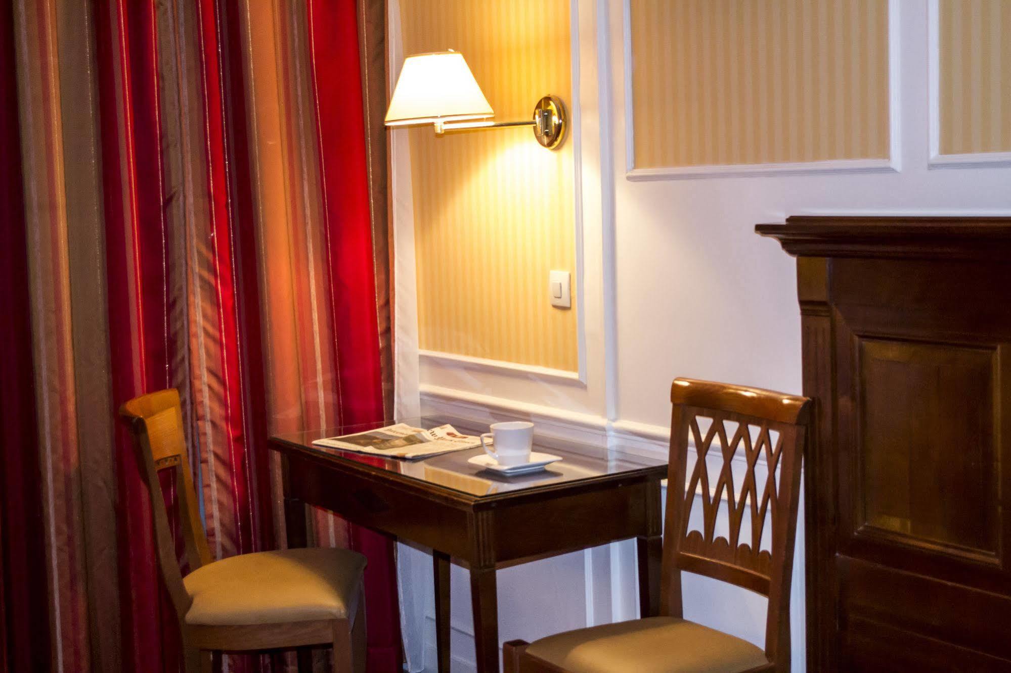 Hotel Touring Opera Париж Екстериор снимка