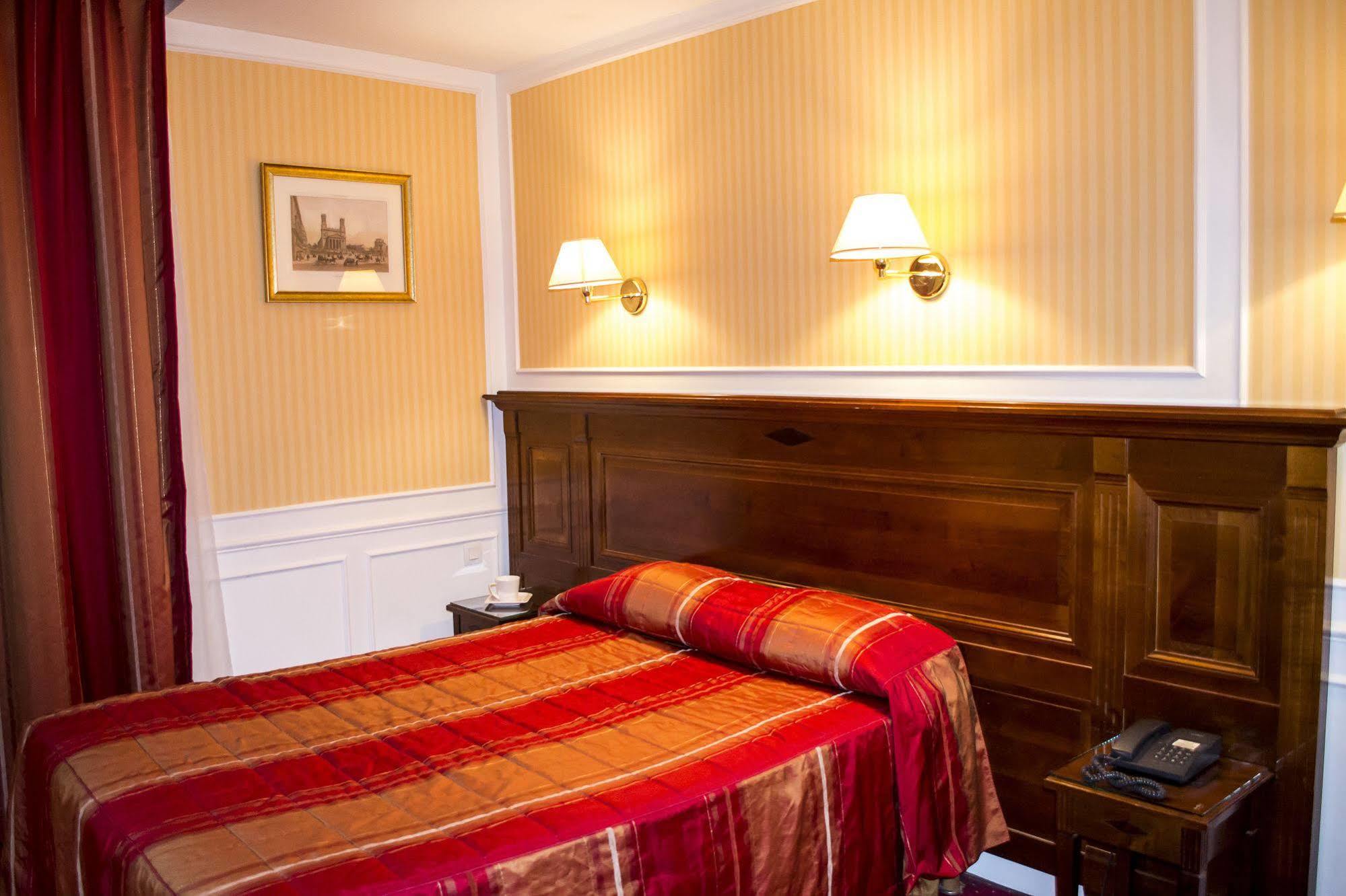 Hotel Touring Opera Париж Екстериор снимка