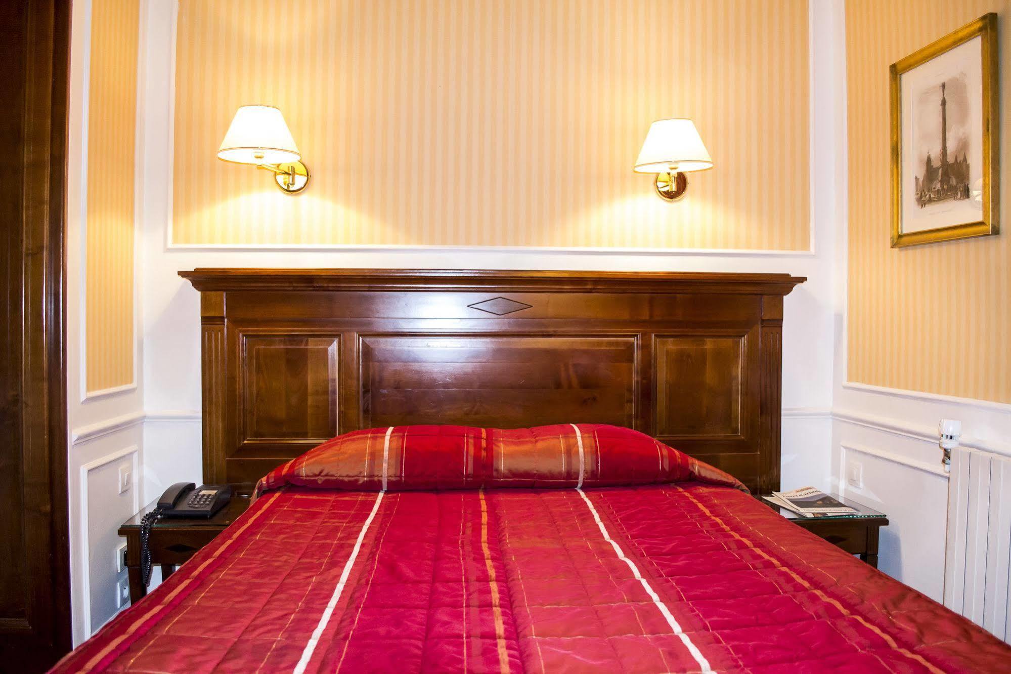 Hotel Touring Opera Париж Екстериор снимка