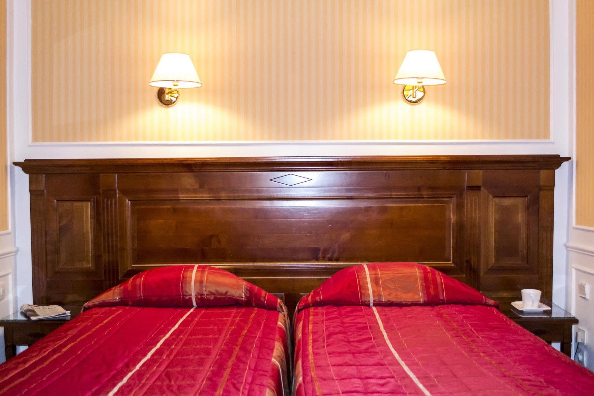Hotel Touring Opera Париж Екстериор снимка